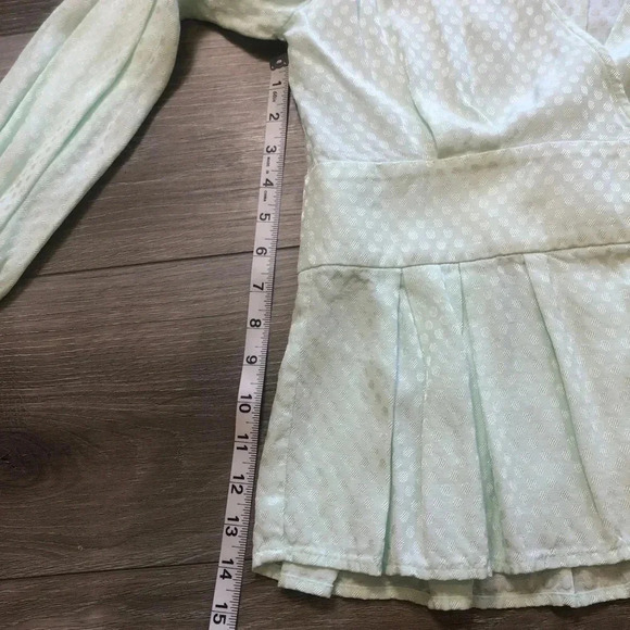 Something Navy Jacquard Wrap Surplice Peplum Mint Green Vneck Blouse Size Small - Picture 7 of 10